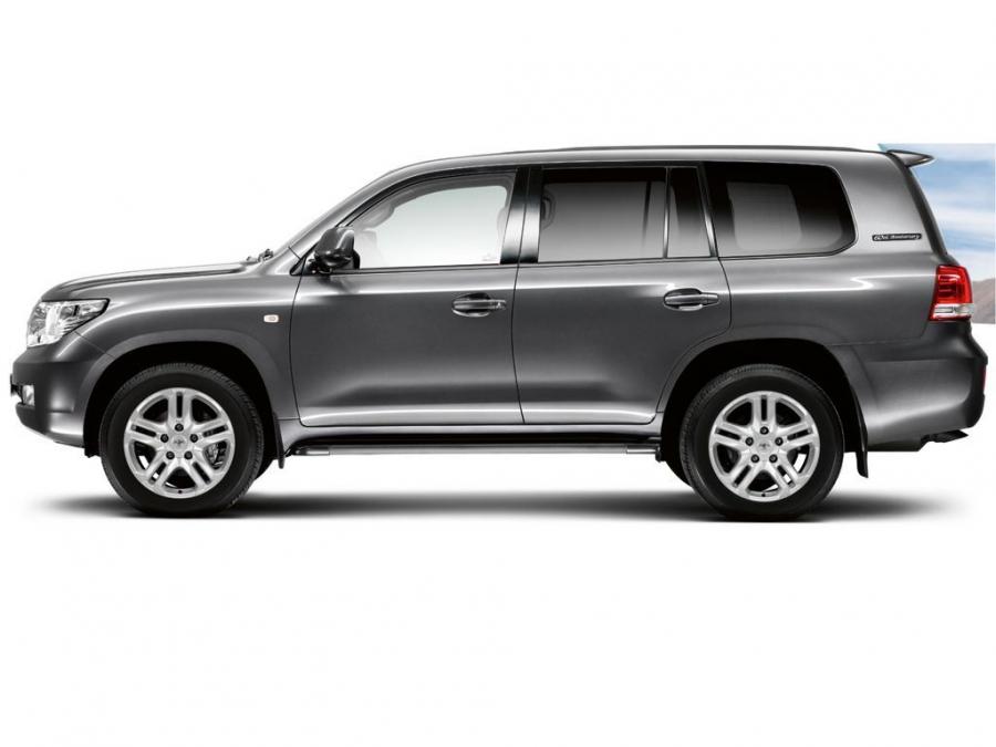  Toyota Land Cruiser 200 60th Anniversary 2011 года  (фото 6 из 9)